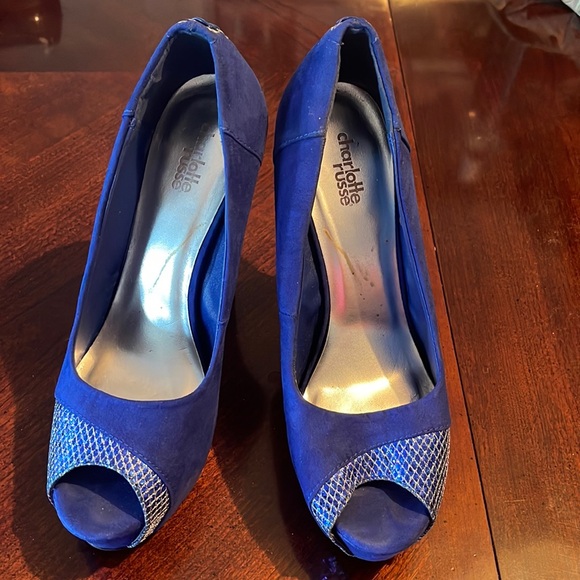 Charlotte Russe. Blue open toe pumps. - Picture 3 of 4